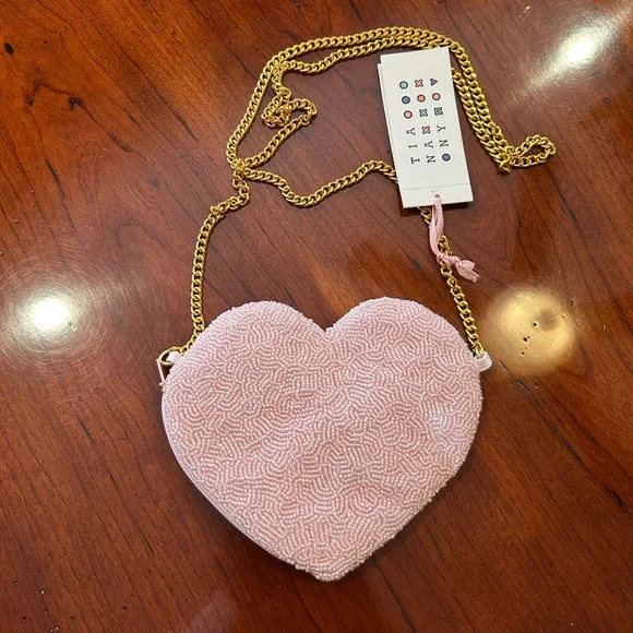 NWT Tiana NY XOXO Heart Chain Strap Bag - Picture 8 of 11